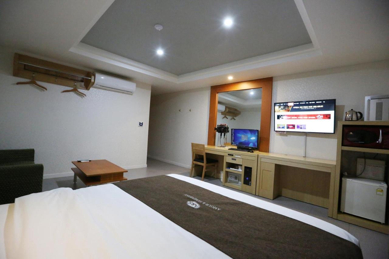 Symphony Hotel Suwon Esterno foto