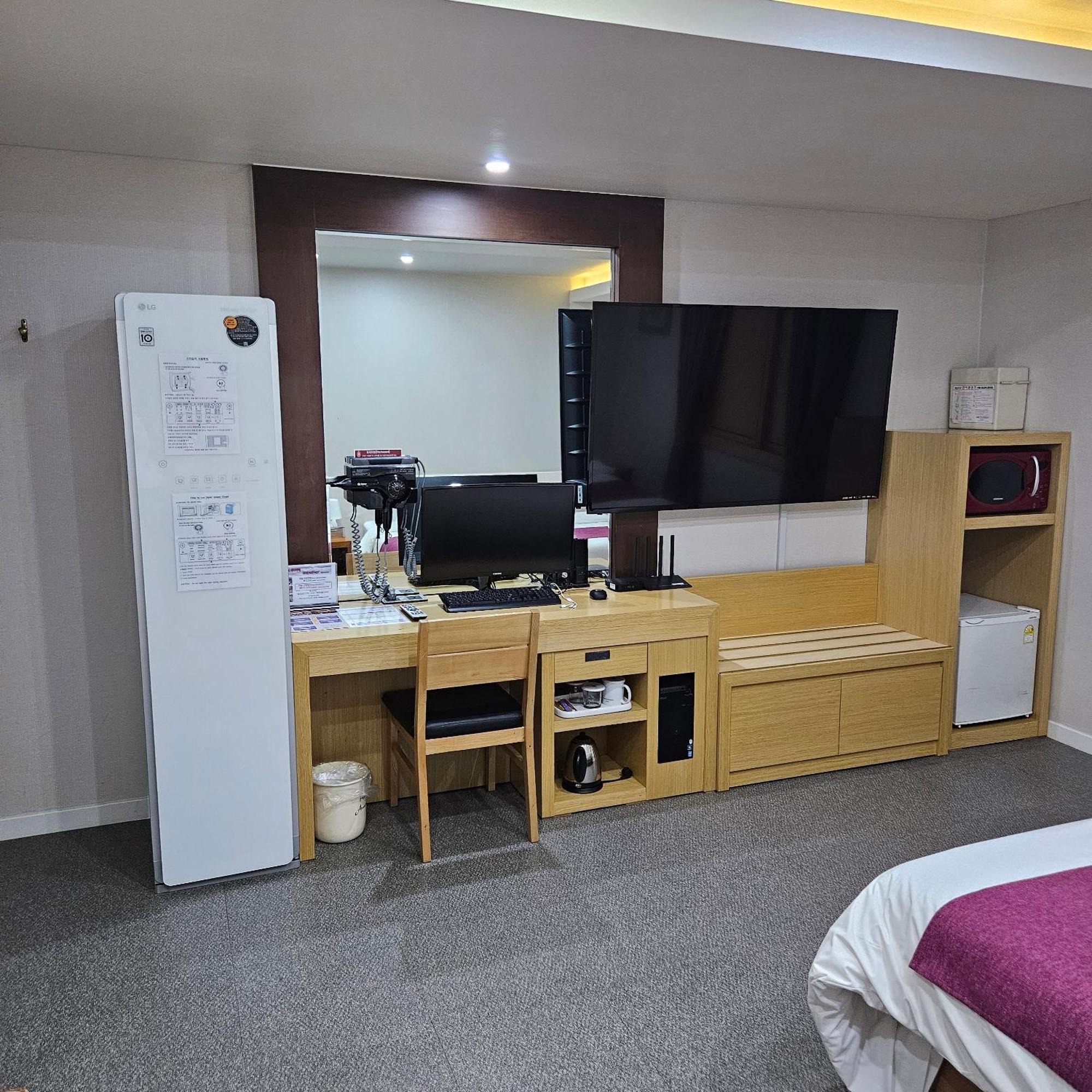 Symphony Hotel Suwon Esterno foto