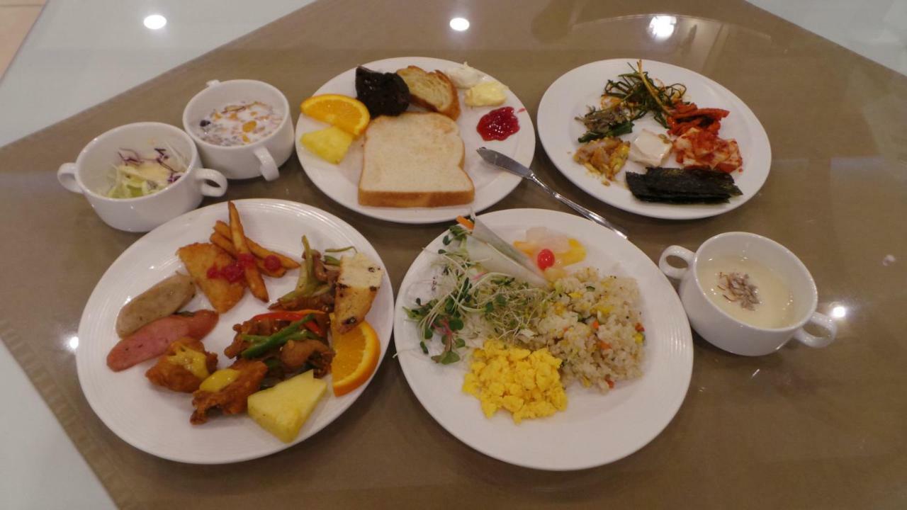 Symphony Hotel Suwon Esterno foto