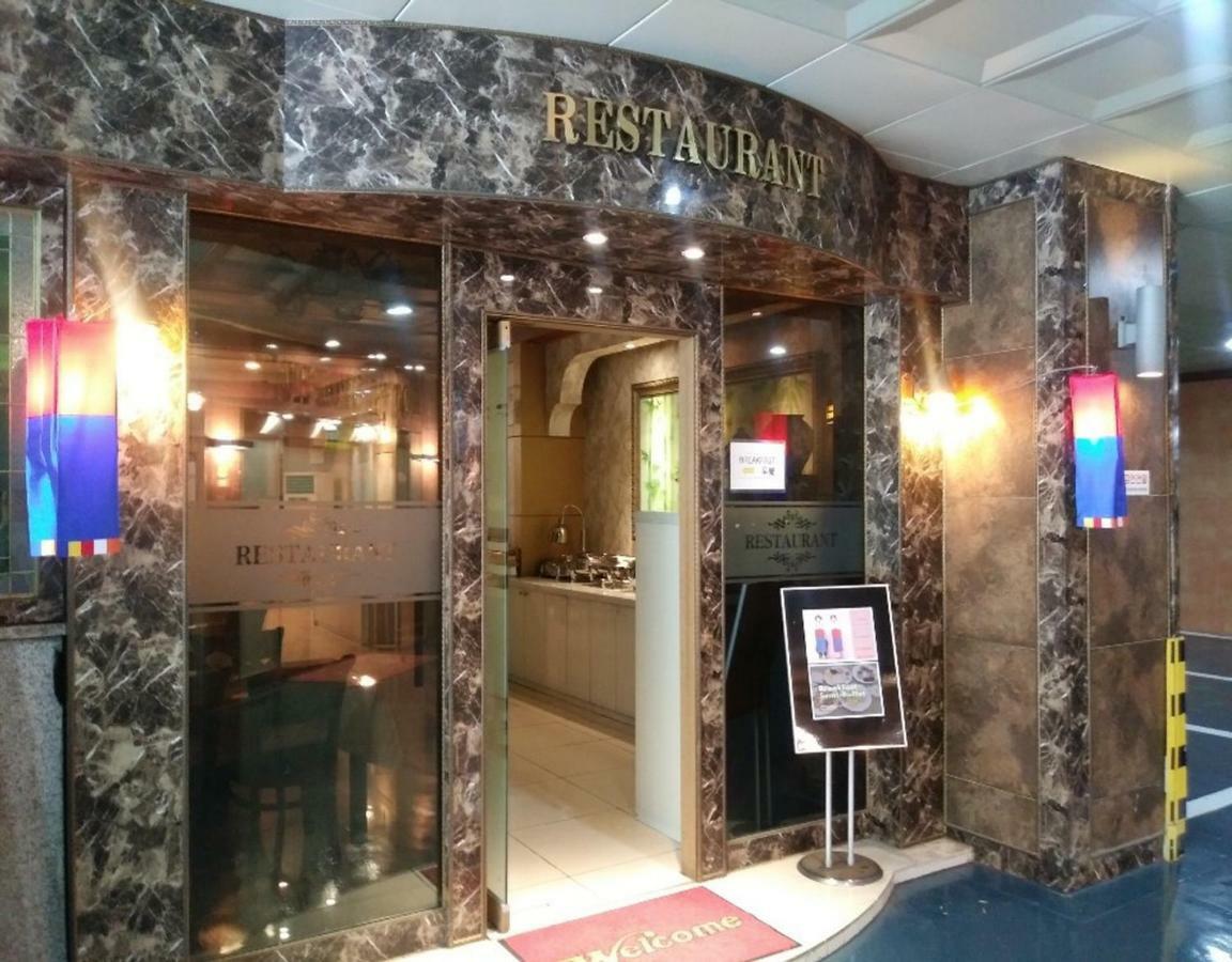 Symphony Hotel Suwon Esterno foto