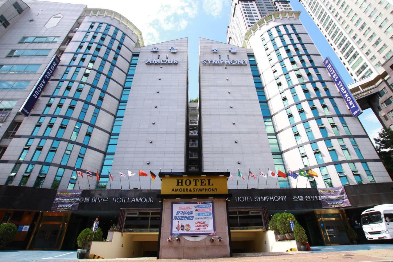 Symphony Hotel Suwon Esterno foto